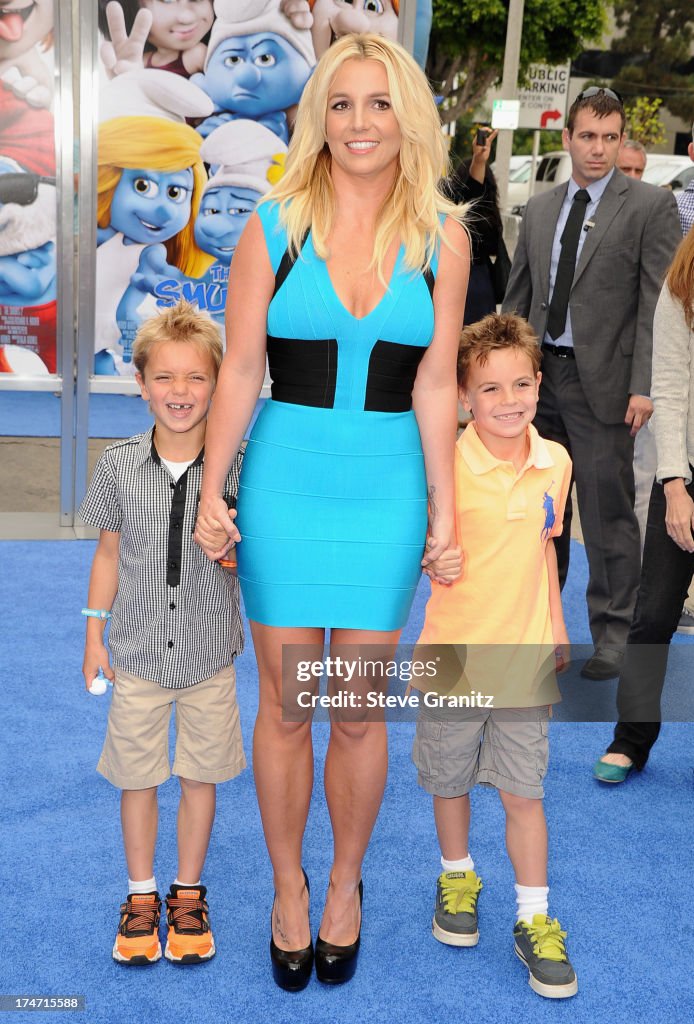 "Smurfs 2" - Los Angeles Premiere - Arrivals