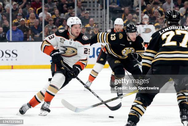 Anaheim Ducks center Mason McTavish carries the puck during a game between the Boston Bruins and the Anaheim Ducks on October 26 at TD Garden in...