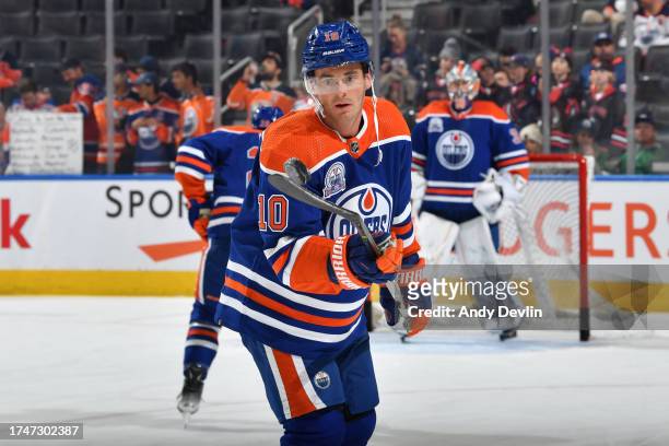 Derek Ryan of the Edmonton Oilers warms up before the game against the New York Rangers at Rogers Place on October 26 in Edmonton, Alberta, Canada.