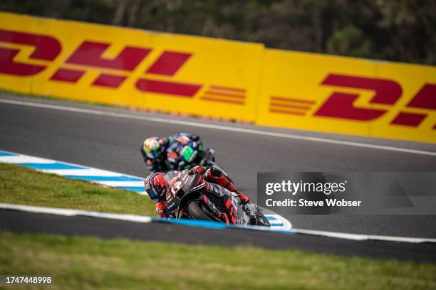 Maverick Viñales of Spain and Aprilia Racing rides during qualifying ahead of the 2023 MotoGP of Australia at Phillip Island Grand Prix Circuit on...