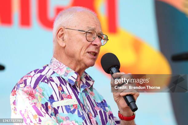 Dr Karl Kruszelnicki speaks during the Adam Spencer and Dr Karl Kruszelnicki speak during the Big Questions session at SXSW Sydney on October 21,...