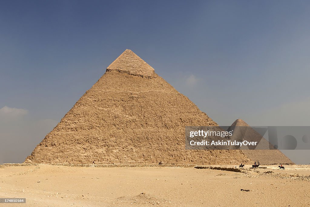 Cheops Pyramida Pyramid Of Cheops High-Res Stock Photo - Getty Images