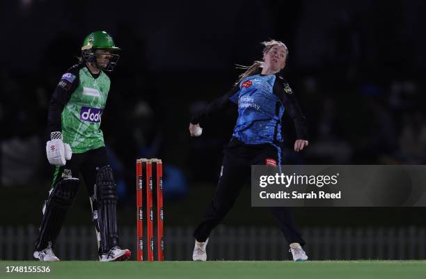 Amanda-Jade Wellington of the Adelaide Strikers during the WBBL match between Adelaide Strikers and Melbourne Stars at Karen Rolton Oval, on October...