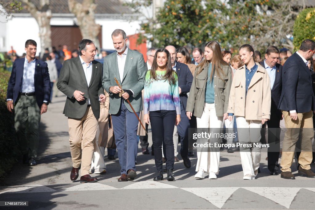 Arroes, Peon And Candanal Receive The Exemplary Town Of Asturias Award 2023