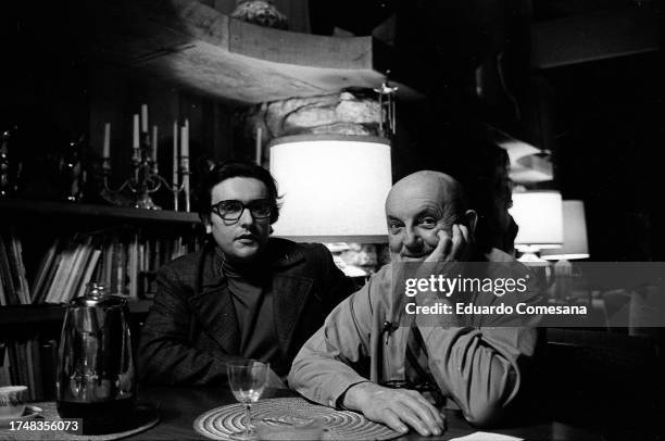 Portrait of Argentine photographer Eduardo Comesaña and American photographer Ansel Adams in the latter's home, Carmel, California, 1970.