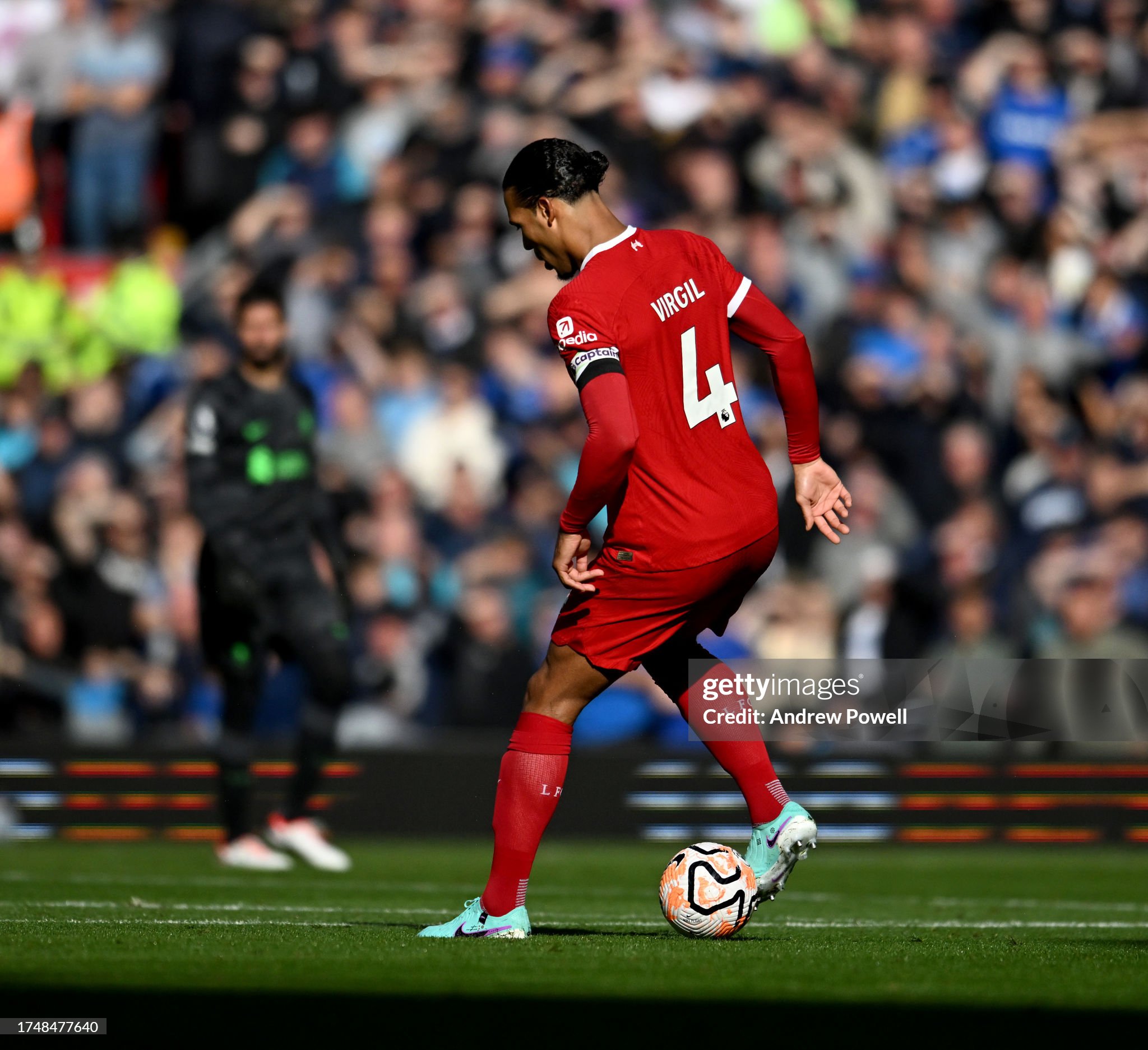 Liverpool Icons Support 'Human' Van Dijk: 'Still Top Level'