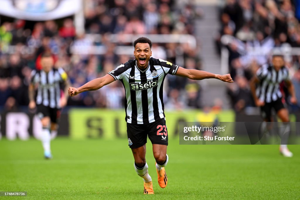 Newcastle United v Crystal Palace - Premier League