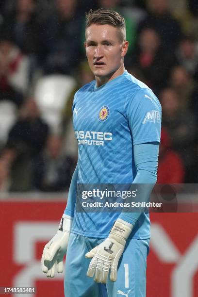 Ron Thorben Hoffmann of Eintracht Braunschweig during the Second Bundesliga match between SV Elversberg and Eintracht Braunschweig at Ursapharm-Arena...