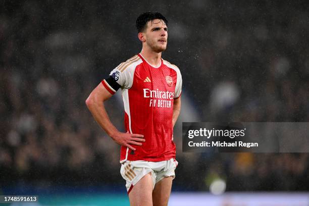 Declan Rice of Arsenal looks dejected during the Premier League match between Chelsea FC and Arsenal FC at Stamford Bridge on October 21, 2023 in...