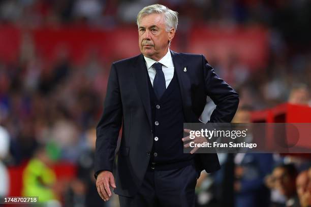 Carlo Ancelotti, Manager of Real Madrid looks on during the LaLiga EA Sports match between Sevilla FC and Real Madrid CF at Estadio Ramon Sanchez...