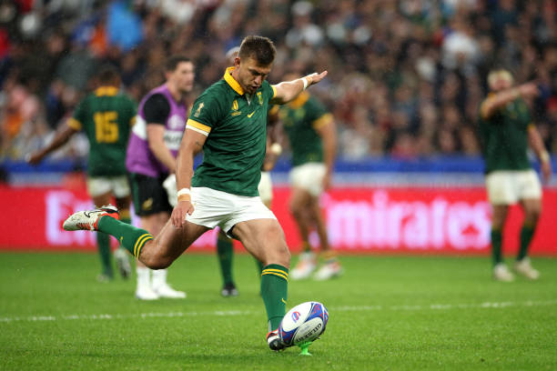 Handre Pollard of South Africa kicks their side's second penalty during the Rugby World Cup France 2023 match between England and South Africa at...