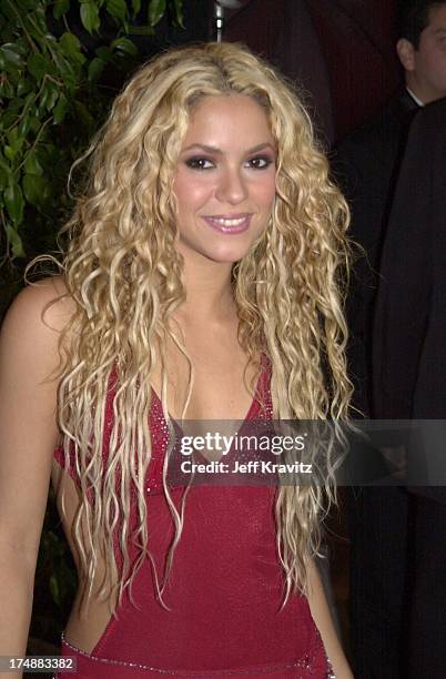 Shakira 2000 Photos and Premium High Res Pictures - Getty Images