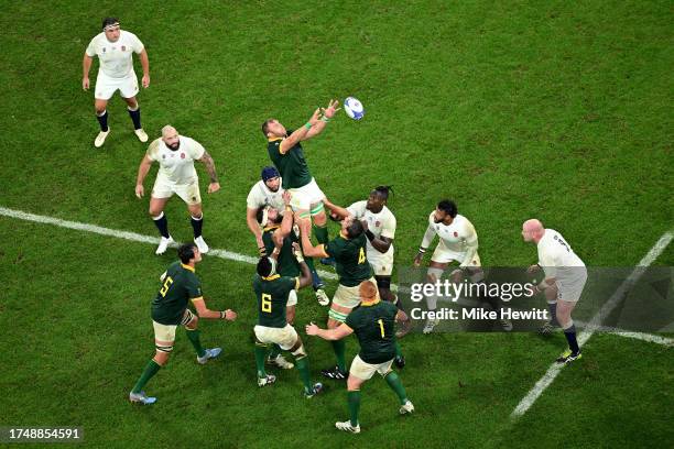 Duane Vermeulen of South Africa wins the line out during the Rugby World Cup France 2023 match between England and South Africa at Stade de France on...