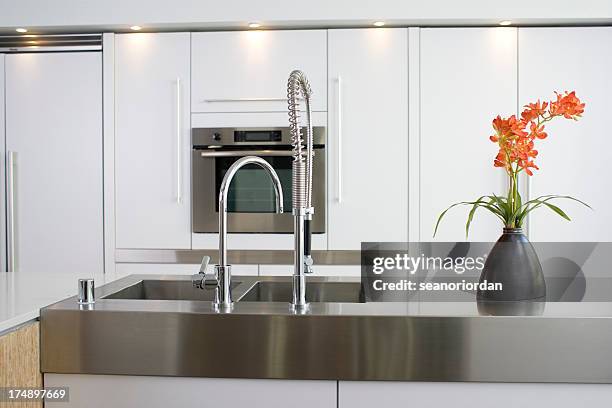 elegante e moderno - acciaio inossidabile foto e immagini stock