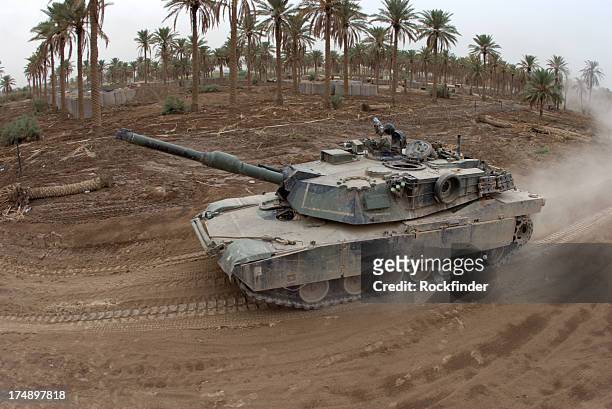 fisheye tank - iraq stock pictures, royalty-free photos & images
