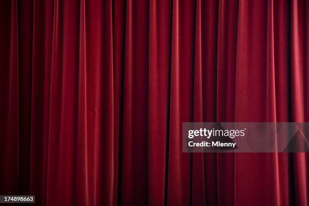 etapa de la cortina de terciopelo rojo - mercería fotografías e imágenes de stock