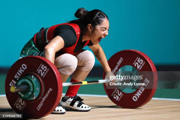 Yesica Yadira Hernan of Mexico competes in weightlifting - Women's 49Kg at Gimnasio Chimkowe de Peñalolen on Day 1 of Santiago Pan Am Games 2023 on...