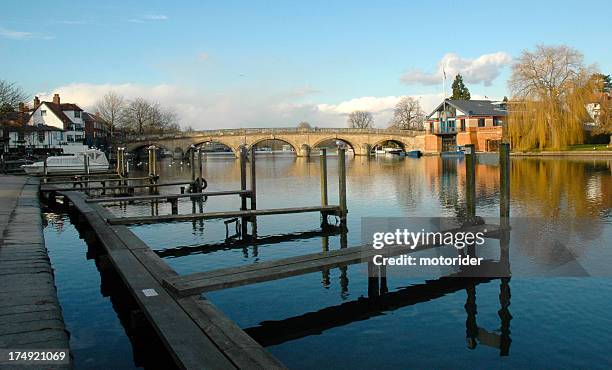 río támesis en henley - henley on thames fotografías e imágenes de stock