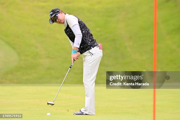 Mayu Hosaka of Japan attempts a putt on the 16th green during the final round of Salonpas Ladies Open on October 22, 2023 in Takeo, Saga, Japan.