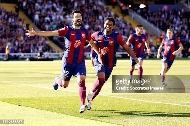 Ilkay Gundogan of FC Barcelona celebrates 1-0 with Alejandro Balde of FC Barcelona during the LaLiga EA Sports match between FC Barcelona v Real...