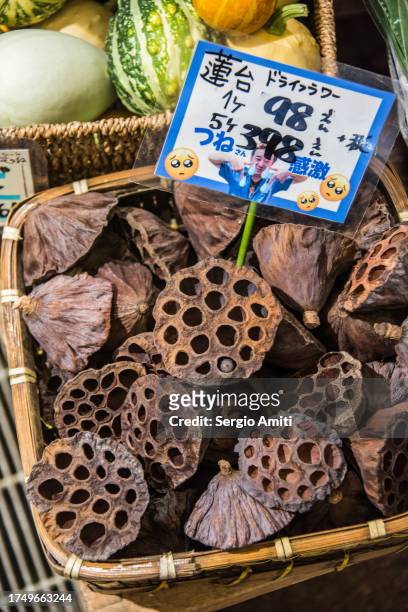 japanese dried lotus seed pods - takuan stock-fotos und bilder