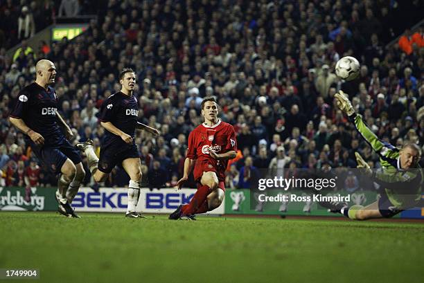 Michael Owen of Liverpool scores the second goal during the Second leg of the Worthington Cup Semi Final match between Liverpool and Sheffield United...