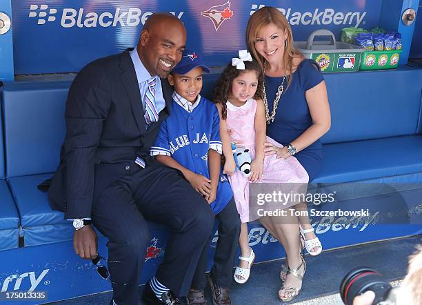 278 Blue Jays Level Stock Photos, High-Res Pictures, and Images - Getty Images