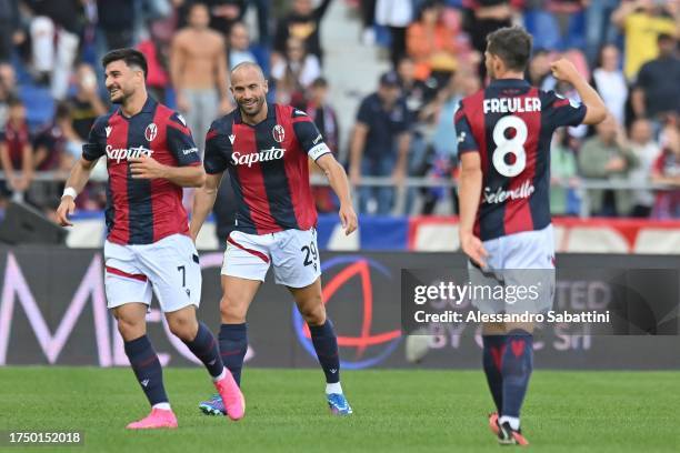 Lorenzo De Silvestri of Bologna FC celebrates after scoring his team second goal during the Serie A TIM match between Bologna FC and Frosinone Calcio...