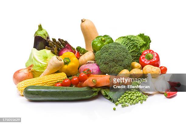 vegetables on white - carrots white background stockfoto's en -beelden