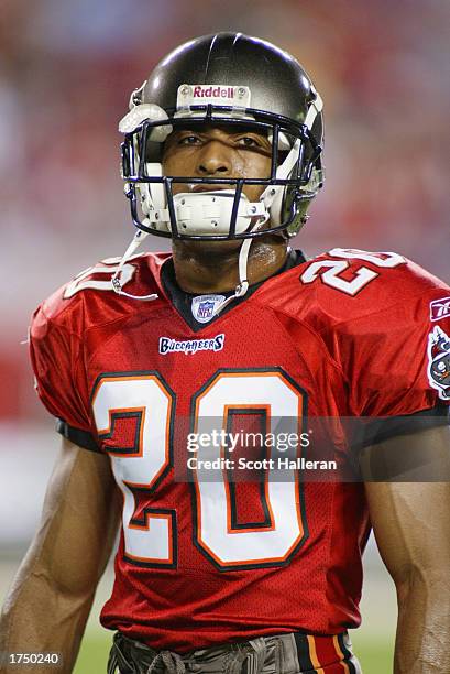 Cornerback Ronde Barber of the Tampa Bay Buccaneers looks on against the Pittsburgh Steelers on December 23, 2002 at Raymond James Stadium in Tampa,...