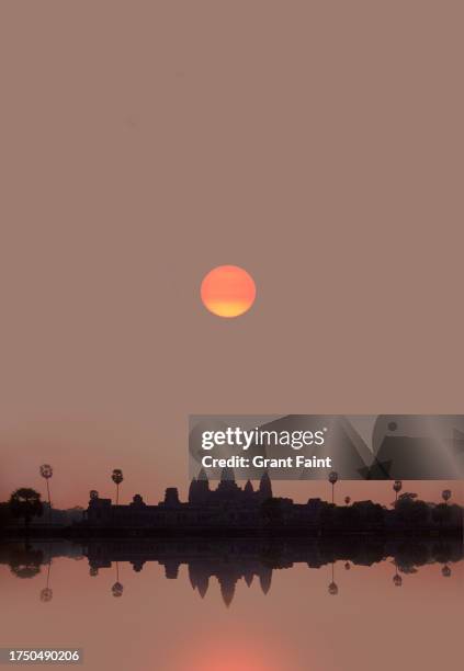 temple complex - angkor wat stock pictures, royalty-free photos & images