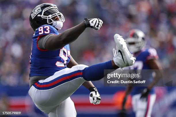 Rakeem Nunez-Roches of the New York Giants celebrates after a tackle in the second quarter of the game against the Washington Commanders at MetLife...