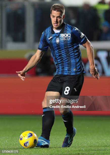 Mario Pasalic of Atalanta BC in action during the Serie A TIM match between Atalanta BC and Genoa CFC at Gewiss Stadium on October 22, 2023 in...