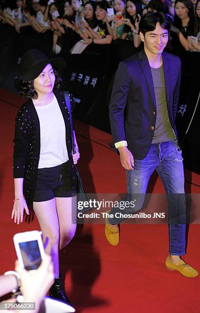 Sim Eun-Kyung and Lee Jin-Uk attend the 'Snowpiercer' premiere & red carpet at Time Square on July 29, 2013 in Seoul, South Korea.