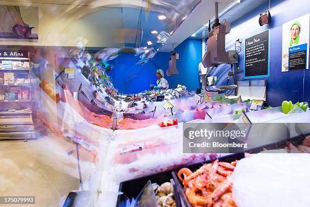 Pingo Fish 33 Inside A Pingo Doce Supermarket Store Stock Photos, High-Res ...