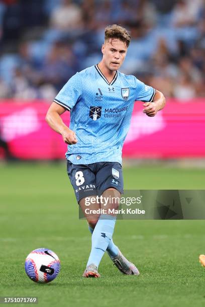 Jake Girdwood-Reich of Sydney FC passes during the A-League Men round one match between Sydney FC and Melbourne Victory at Allianz Stadium, on...