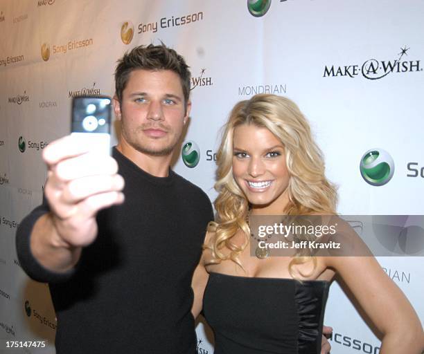 Nick Lachey and Jessica Simpson during Jessica Simpson and Nick Lachey Host Sony Ericsson T610/T616 Shoot for the Stars Charity Auction for the...