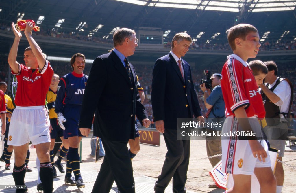 Football - 1998 Charity Shield