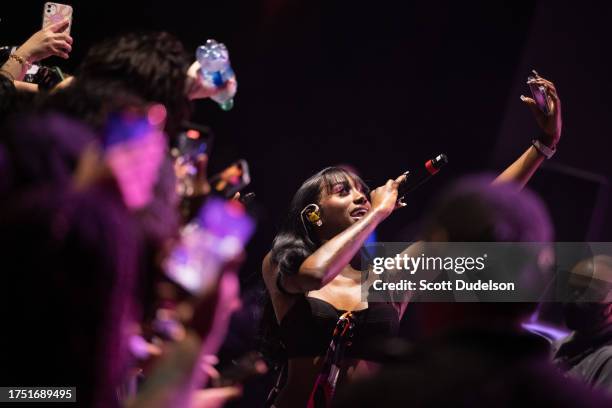 Flo Milly Rapper Milli (Rapper) Photos and Premium High Res Pictures - Getty Images