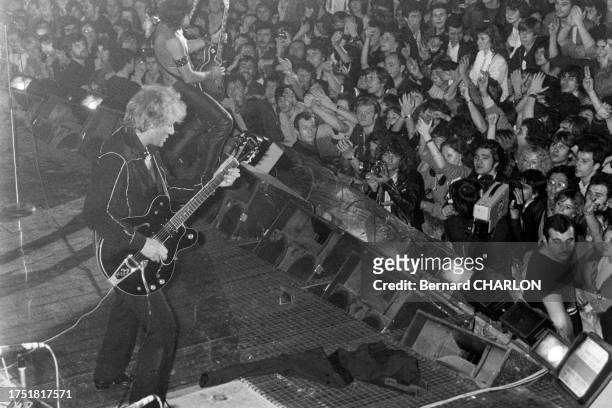 Johnny Hallyday en concert au Palais des Sports de Paris Bercy le 11 novembre 1982