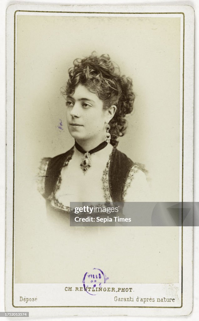 Portrait of Théonie Morand, theater actress between 1869 and 1876, Reutlinger, Charles, Photographer, Between 1860 and 1890, 2nd half of the 19th century, Graphic Arts, Photography, Albumen print, Height: 9 cm, Width: 5.5 cm