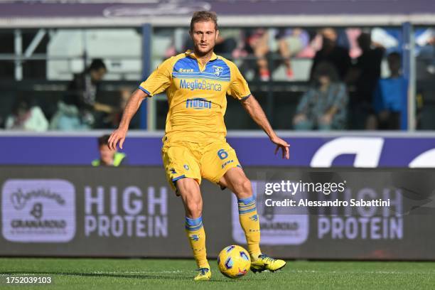 Simone Romagnoli of Frosinone Calcio in action during the Serie A TIM match between Bologna FC and Frosinone Calcio at Stadio Renato Dall'Ara on...