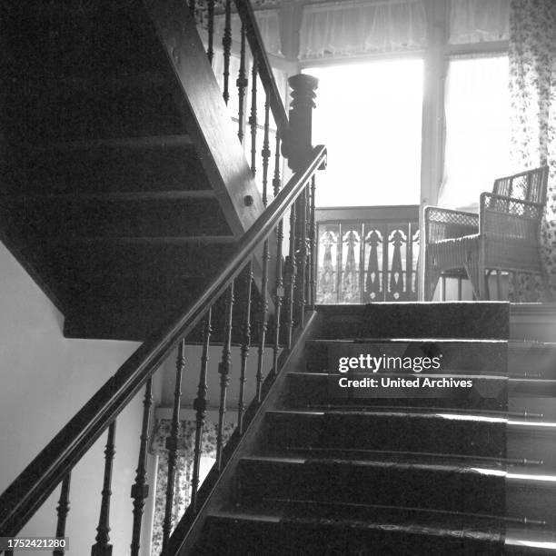691 1930s Staircase Stock Photos, High-Res Pictures, and Images - Getty ...