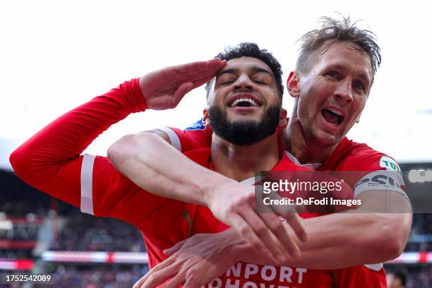 Ismael Saibari of PSV Eindhoven celebrates after scoring his teams 3-2 goal with Luuk de Jong of PSV Eindhoven during the Dutch Eredivisie match...