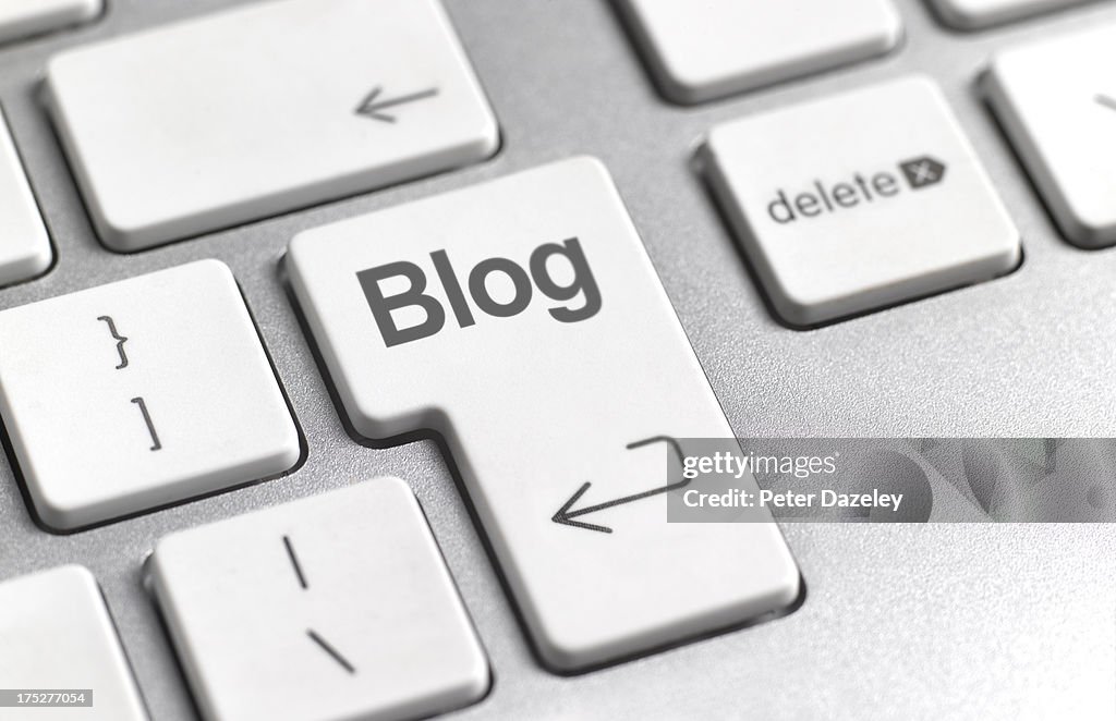 Social media 'blog' key on keyboard