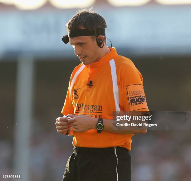 Referee Camera Ref Cam Photos and Premium High Res Pictures - Getty Images
