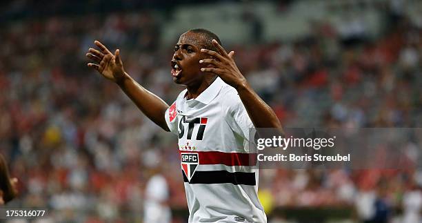 Wellington of Sao Paulo gestures during the Audi Cup 2013 semifinal match between FC Bayern Muenchen and FC Sao Paulo at Allianz Arena on July 31,...