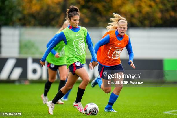 Chimera Ripa of the Netherlands dribbles with the ball during a Training Session of the Netherlands Women's National Football Team at the KNVB Campus...