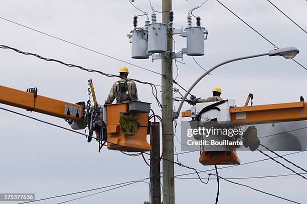 hydro equipa no trabalho - apagão imagens e fotografias de stock