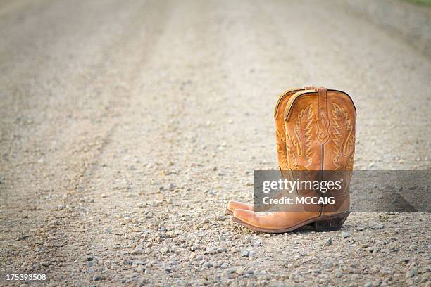 cowboy-stiefel aus leder - stiefel stock-fotos und bilder